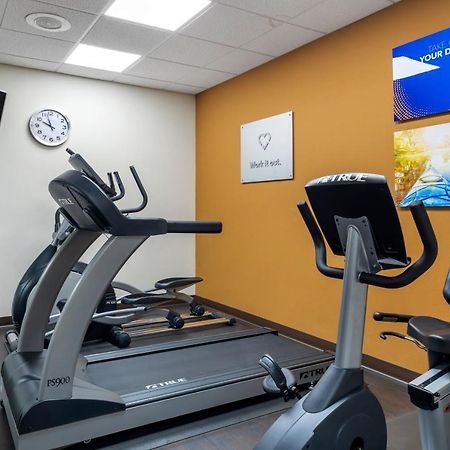 Comfort Suites Marshall Luaran gambar